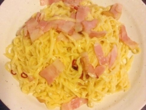 手作りパスタでシンプルペペロンチーノ！